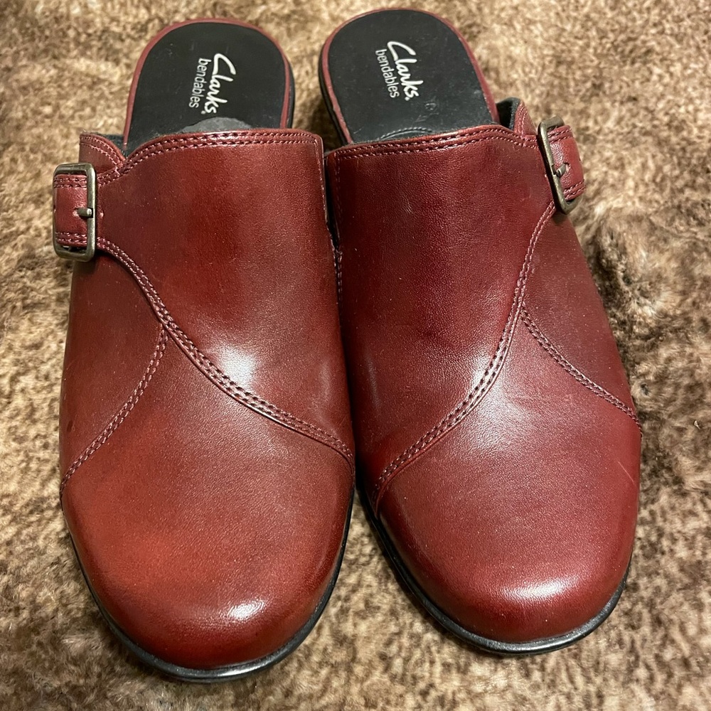 Clarks Bendables Clogs Sz 7.5